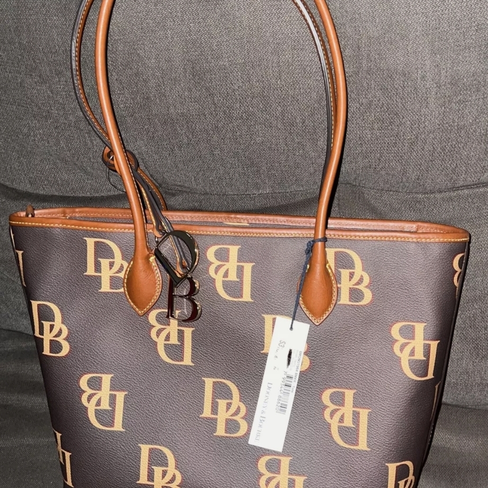Dooney & Bourke NEW - Picture 4 of 4